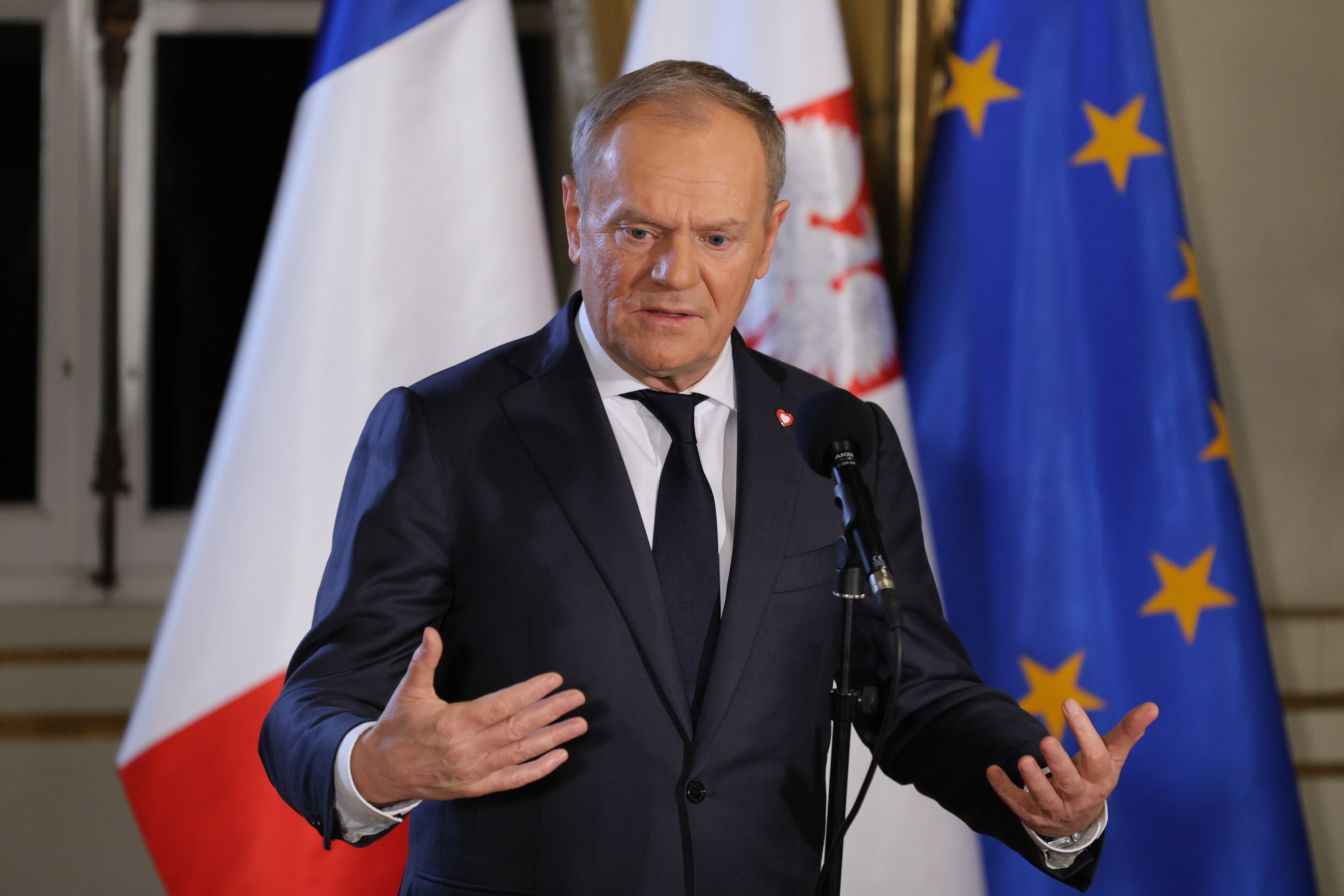 Dlaczego Donald Tusk wyklucza wysłanie polskich żołnierzy na Ukrainę? Chodzi tylko o wybory prezydenckie? - INFBusiness