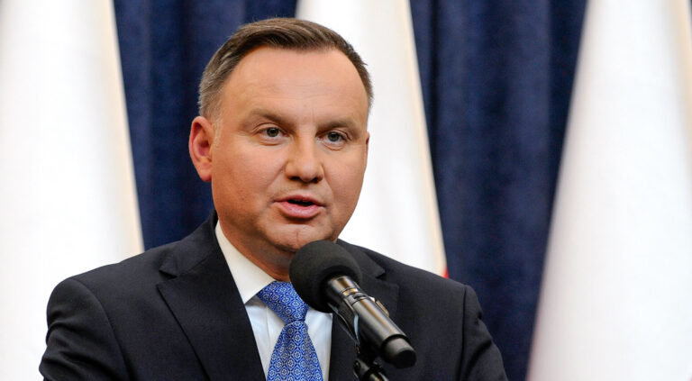 Zasiłki dla Ukraińców w Polsce? Duda: Rozwiązanie z myślą o ludziach - INFBusiness