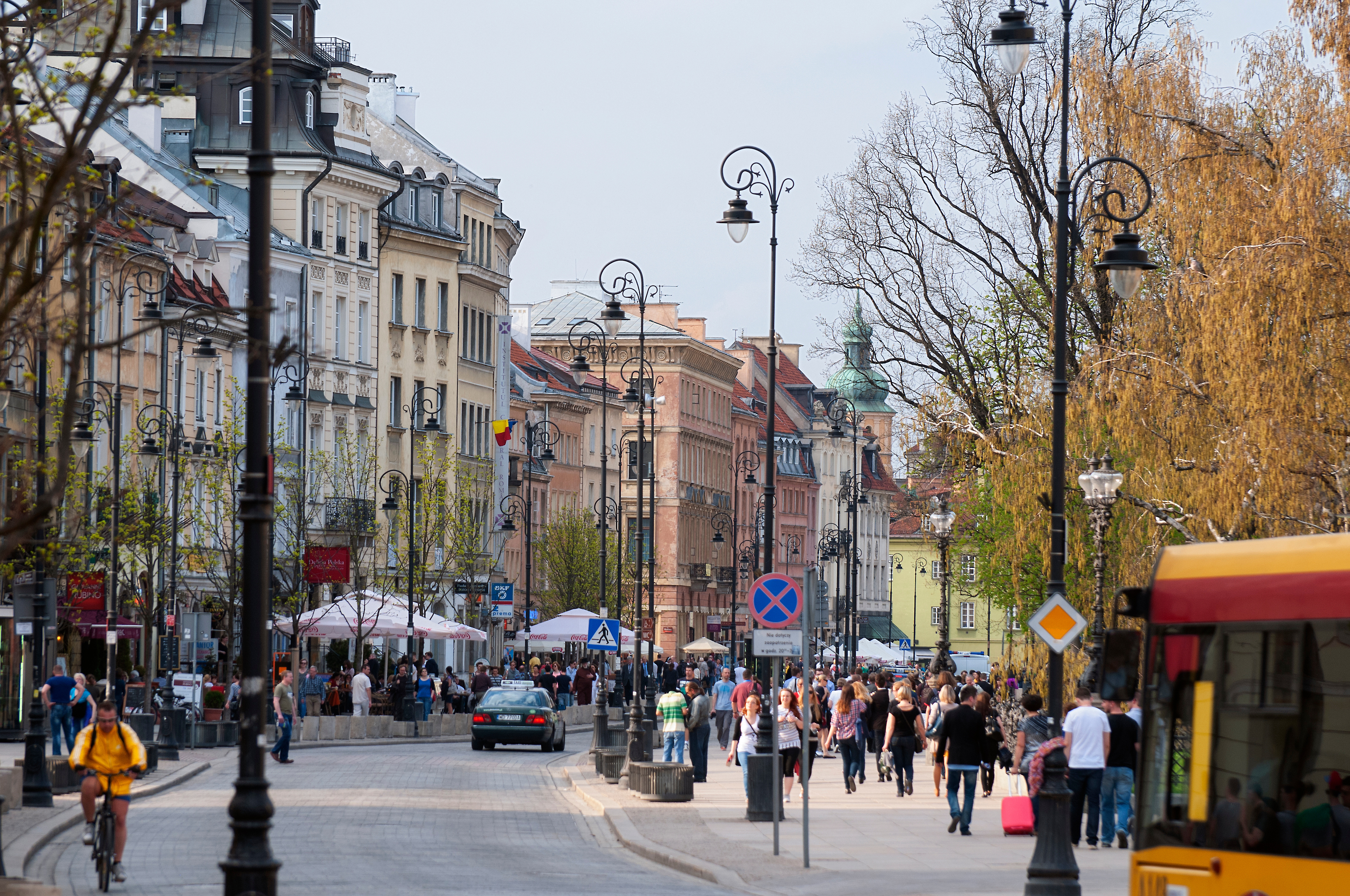 Nowy sondaż: Czego boją się Polacy? Wyborcy PiS i Konfederacji wskazują na dwie rzeczy - INFBusiness