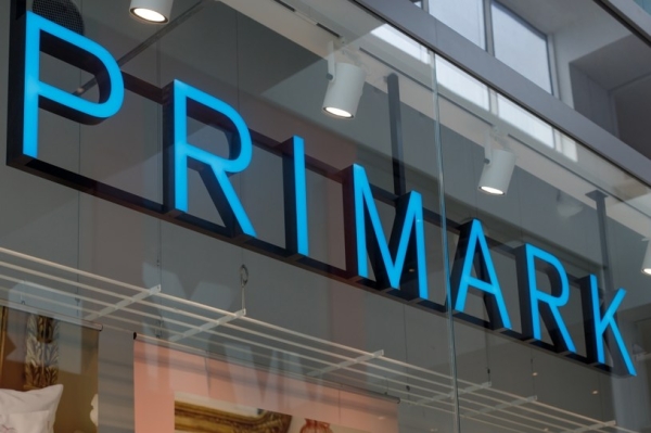 Primark szuka Polaków do pracy. Oto, ile płaci słynna sieć. /MAXSHOT.PL /123RF/PICSEL