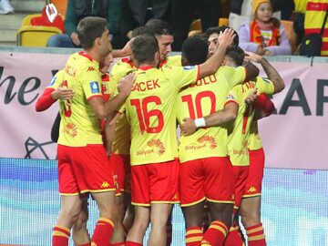 Jagiellonia rozklepała Legię. Niespodzianka w hicie Ekstraklasy – Ekstraklasa - INFBusiness