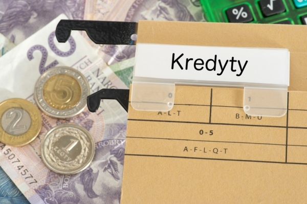 Raty spadły szybciej niż oficjalne stopy NBP, bo WIBOR wyprzedza spodziewane decyzje Rady. /123RF/PICSEL