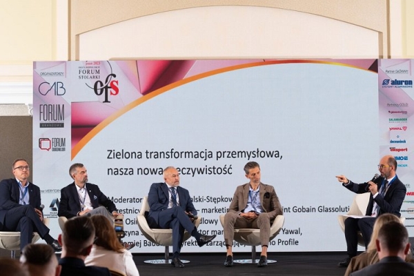 O zielonej transformacji i rozwoju polskich producentów stolarki na światowych rynkach. Ogólnopolskie Forum Stolarki 2023 z udziałem Deceuninck - INFBusiness