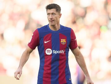 Bunt w FC Barcelonie. Robert Lewandowski dostanie bajońską sumę za milczenie – La Liga - INFBusiness