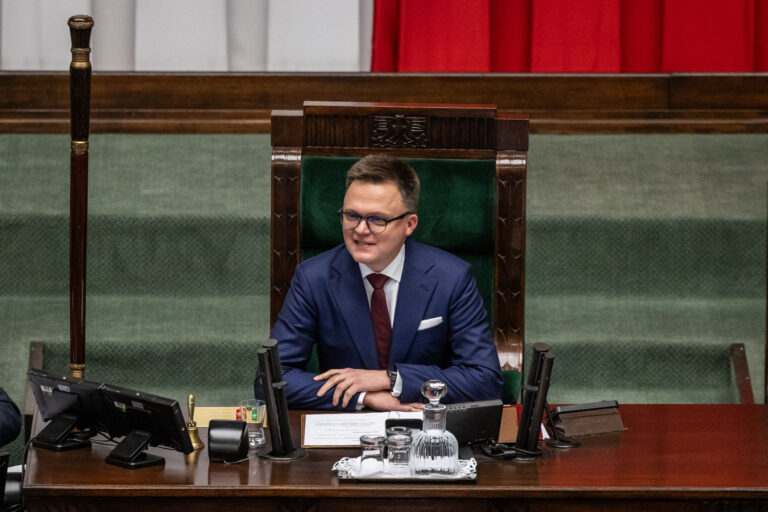 Nowy Sejm. "Hołownia ma talent. Kaczyński liderem totalnej opozycji" - INFBusiness