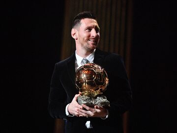 Lionel Messi na szczycie futbolowego świata. Król Złotej Piłki jest jeden – Piłka nożna - INFBusiness