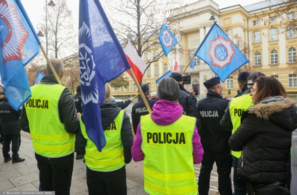 Odprawy i nagrody w budżetówce po nowemu. Można dostać 400 proc. pensji