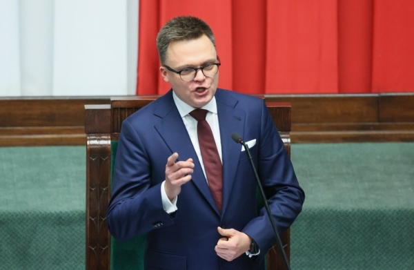 Szymon Hołownia marszałkiem Sejmu. Ile co miesiąc wpłynie na jego konto? - INFBusiness