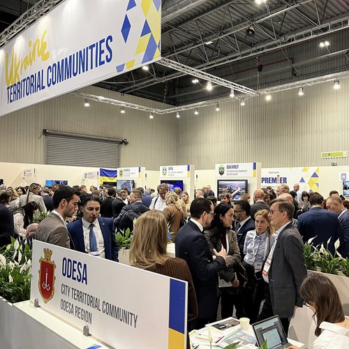 Zdecydowani, gotowi do działania i zorientowani na dialog – podsumowanie prezentacji REHAU Industries na targach ReBuild Ukraine w Warszawie - INFBusiness