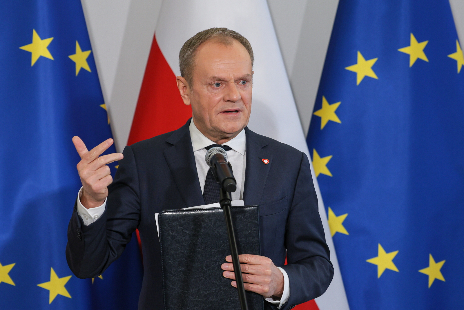 Prasa: Czy Tusk wyprowadzi ociężałych Niemców z równowagi? - INFBusiness