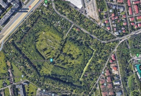 Fort Szczęśliwice w Warszawie - zdjęcie satelitarne /Google Maps /