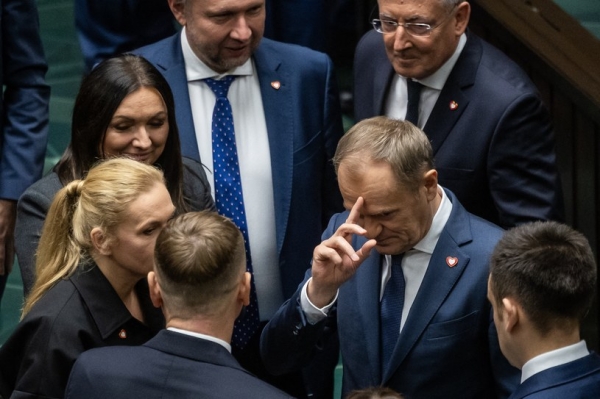 Donald Tusk jako premier będzie musiał mocno główkować, by nie powiększyć deficytu finansów publicznych w 2024 r. /Wojtek Radwański /AFP