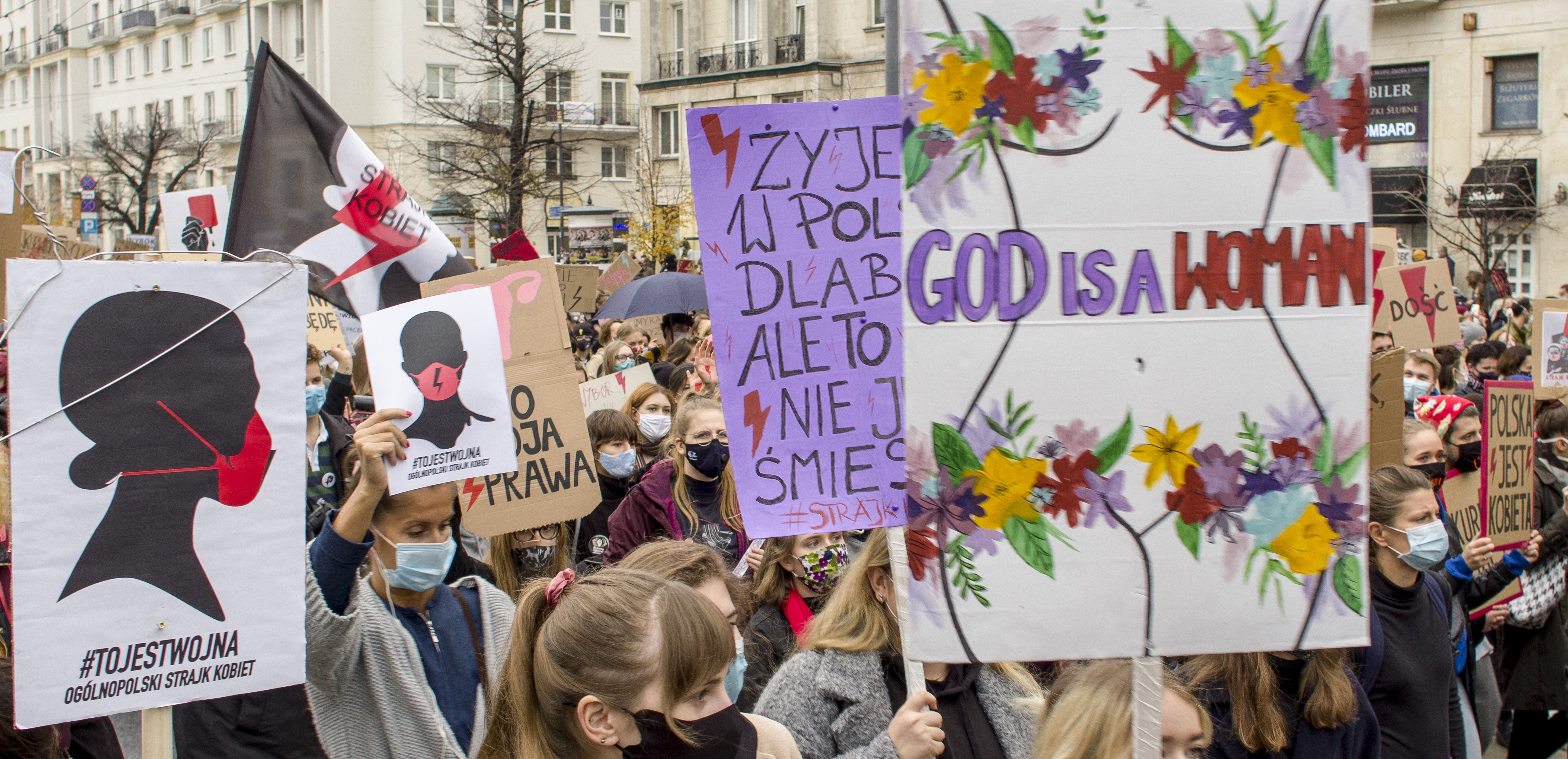 Sondaż: Legalna aborcja do 12. tygodnia ciąży dzieli Polaków - INFBusiness