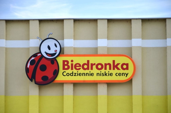 Biedronka otworzy sklepy u sąsiada Polski. Jest już data otwarcia. /123RF/PICSEL