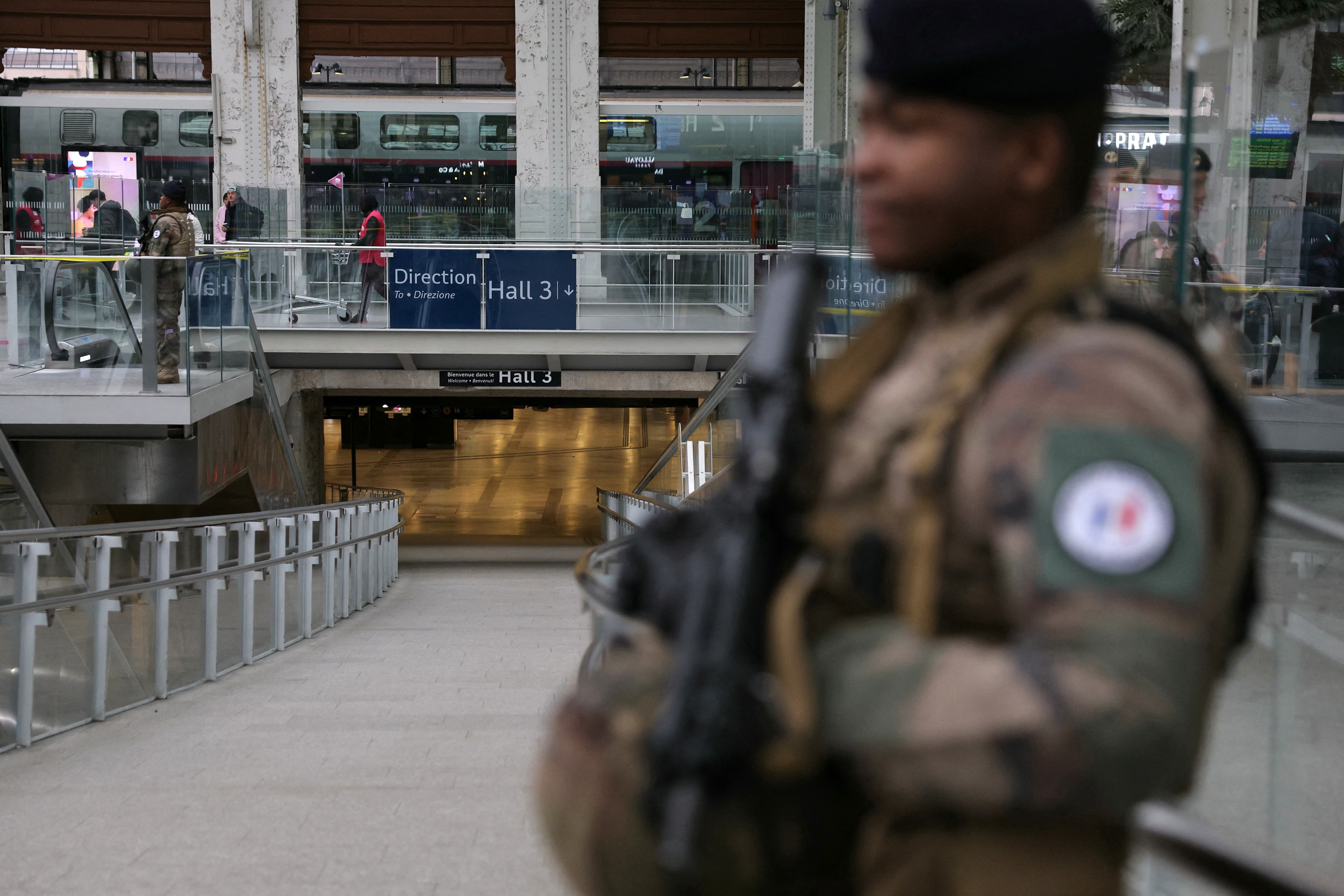 Atak nożownika na dworcu Gare de Lyon w Paryżu. Są ranni - INFBusiness