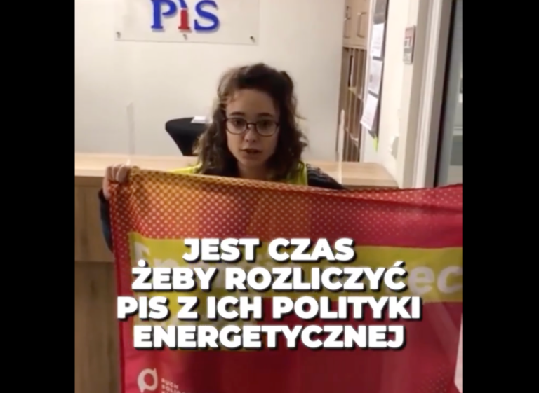 Protestowali ws. klimatu w siedzibie PiS. Grozi im rok więzienia - INFBusiness