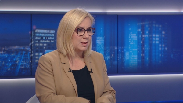 Minister klimatu Paulina Hennig-Kloska wskazała, o ile mogą wzrosnąć ceny prądu po ich odmrożeniu /Polsat News /Polsat News