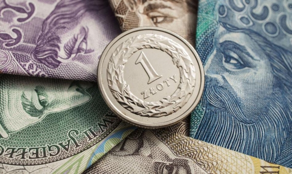 Złoty słabnie drugi dzień z rzędu. Kurs euro mocno w górę