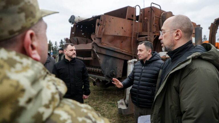 Sondaż: Czy Polacy chcą zamknięcia granicy dla żywności z Ukrainy? - INFBusiness