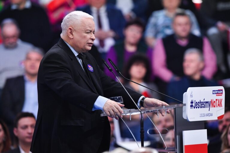 Jarosław Kaczyński chce być prezesem PiS po 2025 roku. Donald Tusk skomentował - INFBusiness