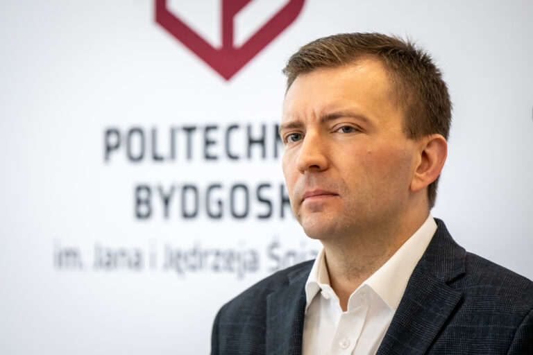 Łukasz Schreiber poinformował o rozstaniu z żoną. Kim jest Marianna Schreiber? - INFBusiness