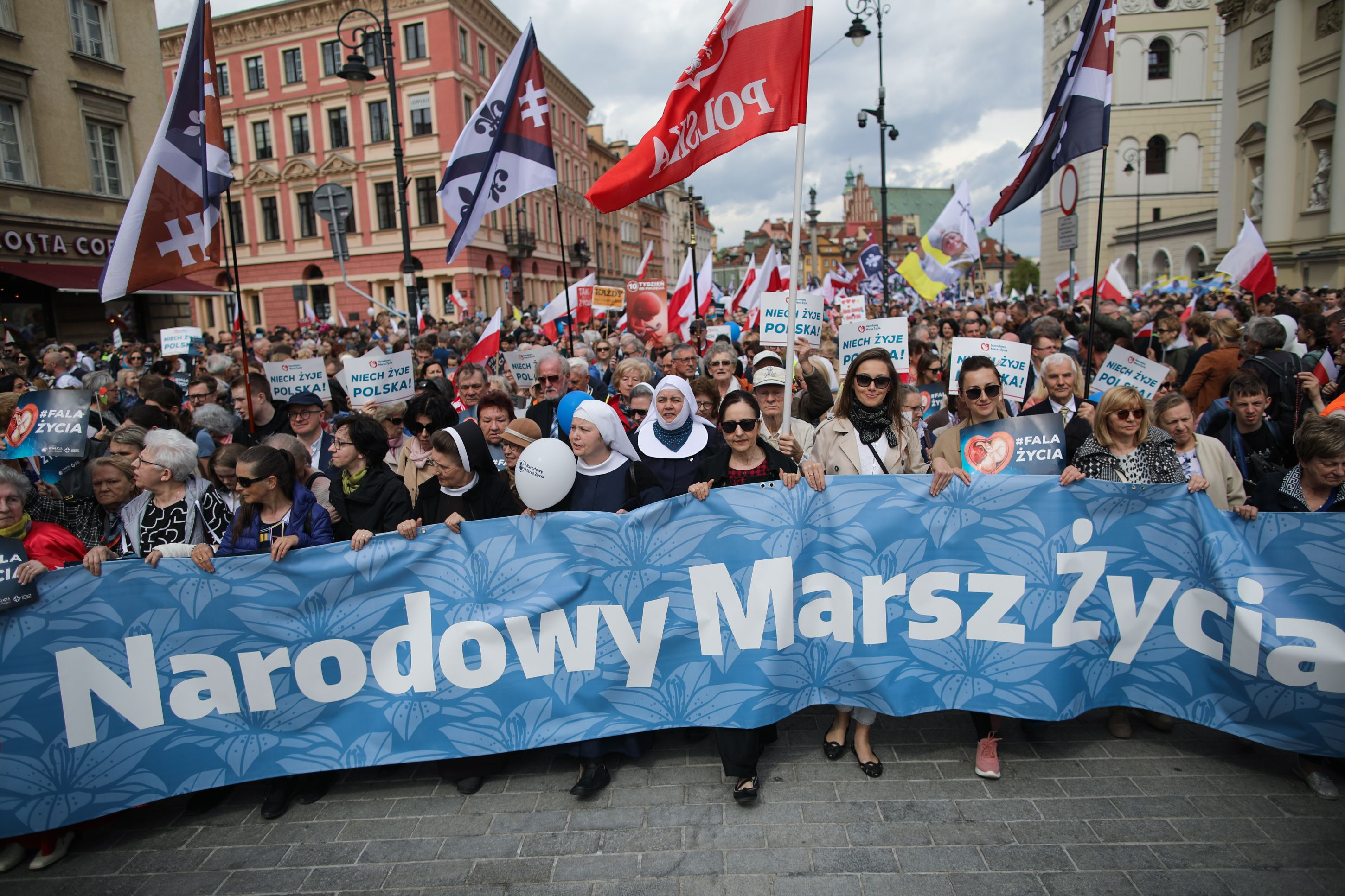 Ile osób przyszło na Narodowy Marsz Życia w Warszawie? - INFBusiness