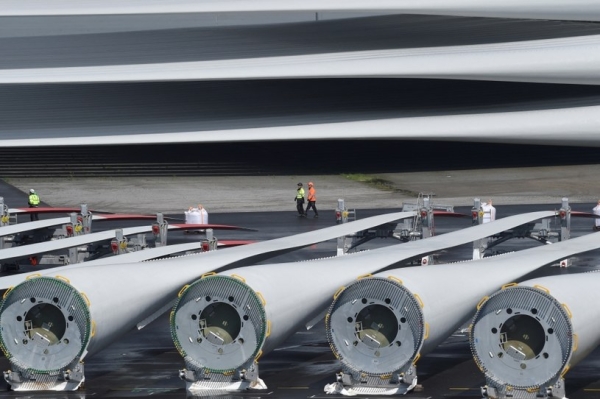 LM Wind Power Blades, firma produkująca łopaty do turbin wiatrowych, może wkrótce zwolnić nawet 200 osób (zdj. ilustracyjne) /ASTIEN SALOM-GOMIS / AFP /AFP