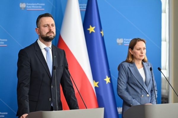 Wicepremier Władysław Kosiniak-Kamysz i minister funduszy i polityki regionalnej Katarzyna Pełczyńska-Nałęcz /Radek Pietruszka /PAP