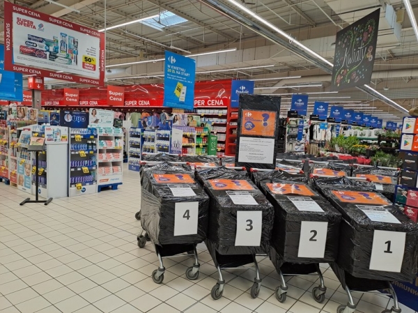 “Koszyki niespodzianki" w Carrefourze. Źródło: media.carrefour.pl /