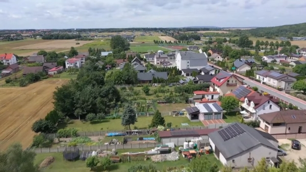 Najbogatsza gmina w Polsce zagłosowała. Będzie druga tura bez urzędującego wójta /Urząd Gminy w Kleszczowie / YT /