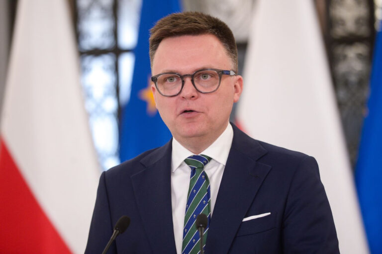 Marszałek Szymon Hołownia: Poradzimy sobie, jeśli biało–czerwona będzie drogowskazem - INFBusiness