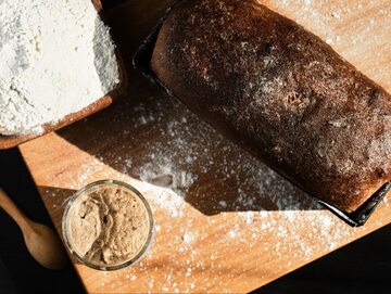 Pumpernikiel to najlepszy chleb, po jaki możecie sięgnąć. Dlaczego warto go jeść? - INFBusiness