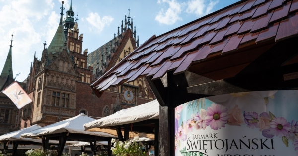 Jarmark Świętojański we Wrocławiu. Turyści narzekają na wysokie ceny /Piotr Dziurman/REPORTER /Reporter