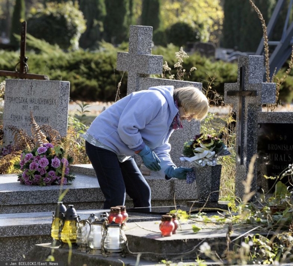 Nowy rodzaj testamentu. Idą zmiany. "Będą pielgrzymki krewnych"