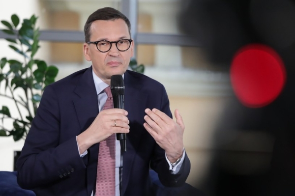 Mateusz Morawiecki uczestniczył w debacie na temat systemu ETS2 organizowanej przez Zespół Pracy dla Polski /Tomasz Gzell /PAP