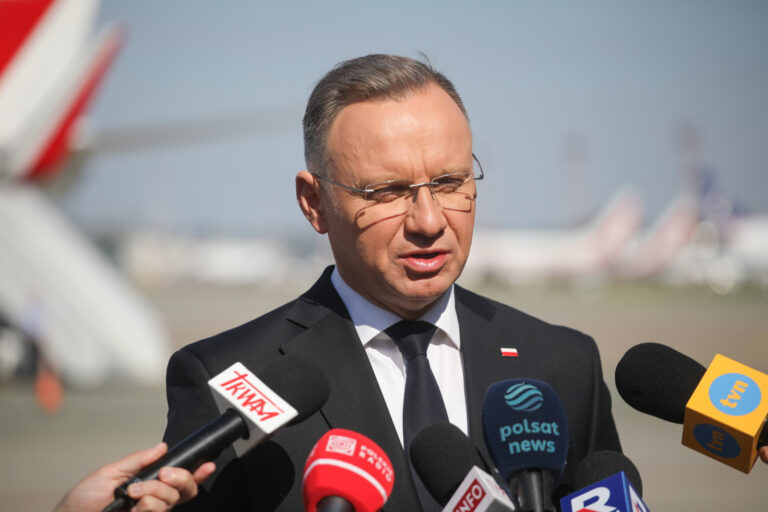 Andrzej Duda wyleciał na szczyt pokojowy. Co prezydent powiedział o wojnie i Putinie? - INFBusiness