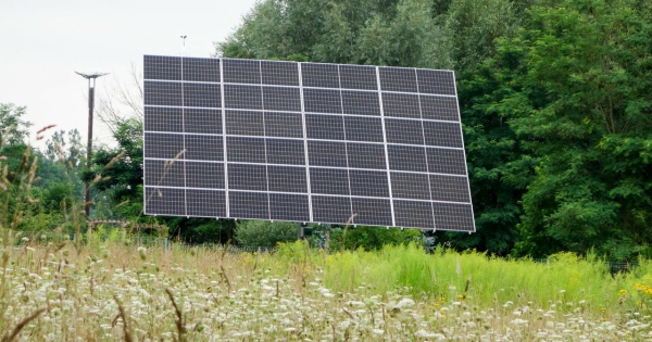 MKiŚ chce, żeby dotacje na panele fotowoltaiczne były udzielane tylko wtedy, gdy zainstaluje się magazyn energii /Piotr Kamionka/REPORTER /East News