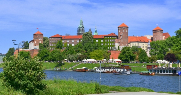 Kraków chce wybudować przeprawę przez Wisłę. Zdaniem MKiDN to może być problem dla UNESCO /Albin Marciniak/East News /East News