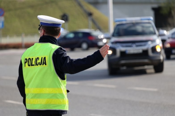 Mandat za jazdę w okularach. Przepisy są jasne