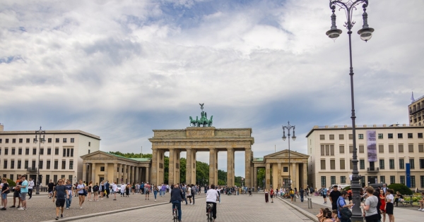 Niemiecka gospodarka ma problemy. Przedsiębiorcy narzekają na biurokrację i wysokie koszty prowadzenia działalności. Na zdj. Berlin /123RF/PICSEL