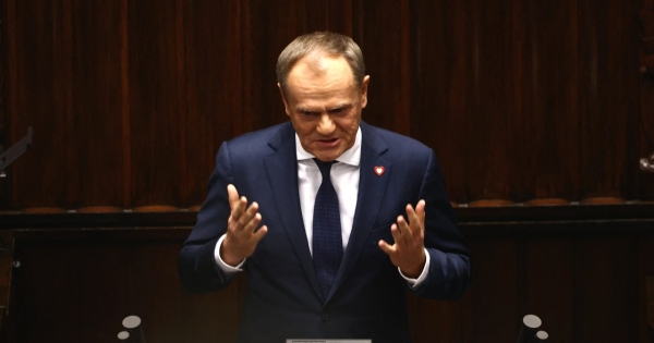 Regiony nie są zadowolone ze zmiany koncepcji CPK przedstawionej przez rząd. Ma zdj.Donald Tusk w Sejmie /Beata Zawrzel /AFP