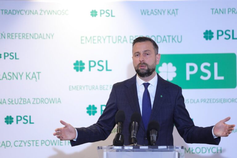 Władysław Kosiniak-Kamysz: Krzyż jest symbolem wolności i tożsamości - INFBusiness