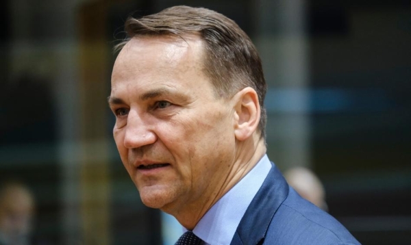 Legion Ukraiński werbuje w Polsce. Sikorski: Zgłosiło się kilka tysięcy ochotników