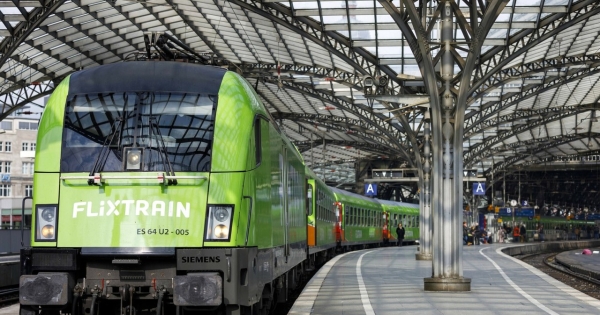 Nowi przewoźnicy na trasie Warszawa - Berlin? Chętny FlixTrain i RegioJet /Christoph Hardt via www.imago-images.de/Imago Stock and People/E /East News