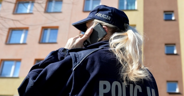 Związki zawodowe działające w policji mówią i "dramatycznej sytuacji" związanej z niedofinansowaniem /Łukasz Solski /East News
