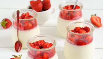 Panna cotta z truskawkami