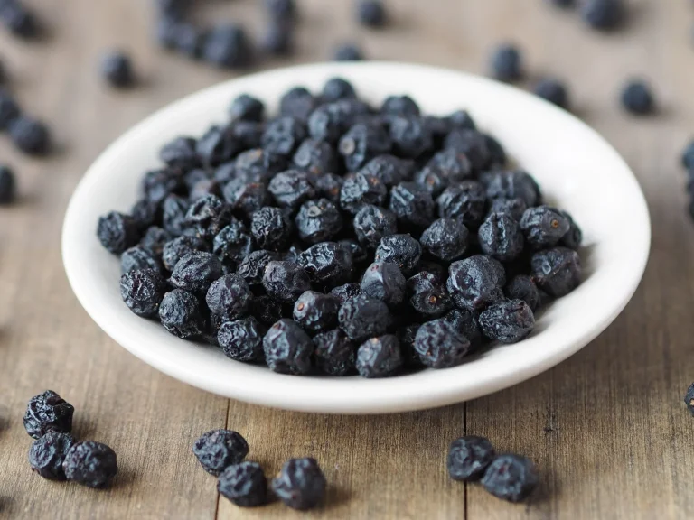 Aronia suszona pomoże obniżyć cholesterol. Dodawaj ją do dań i ciesz się zdrowiem - INFBusiness