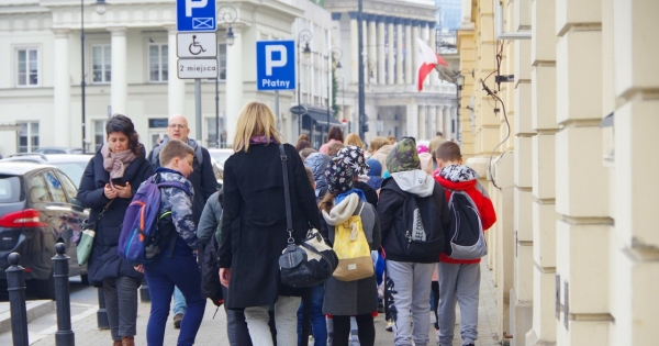 Dla nauczycieli i uczniów nowy rok szkolny przyniesie duże zmiany. A to nie jedyne grupy mogące się spodziewać nowinek w prawie /Marek Bazak /East News