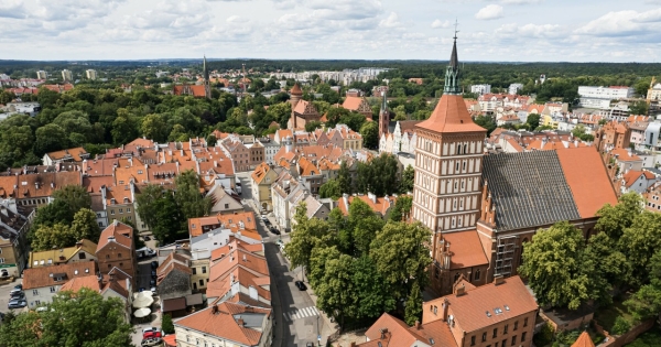 Olsztyn na Warmii to ważny kurort turystyczny /Mateusz Grochocki/East News /East News