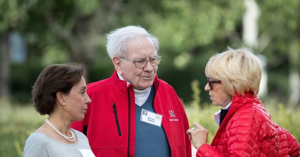 Warren Buffett odmówił córce pożyczki na remont kuchni /Drew Angerer / GETTY IMAGES NORTH AMERICA / Getty Images via AFP /AFP